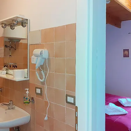 Maria Pia בית הארחה אלגהרו