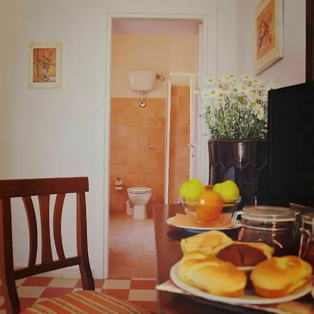 Maria Pia אלגהרו